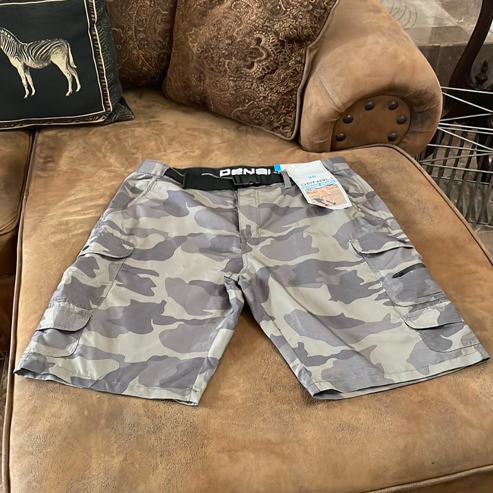 NWT Denali Men’s Shorts